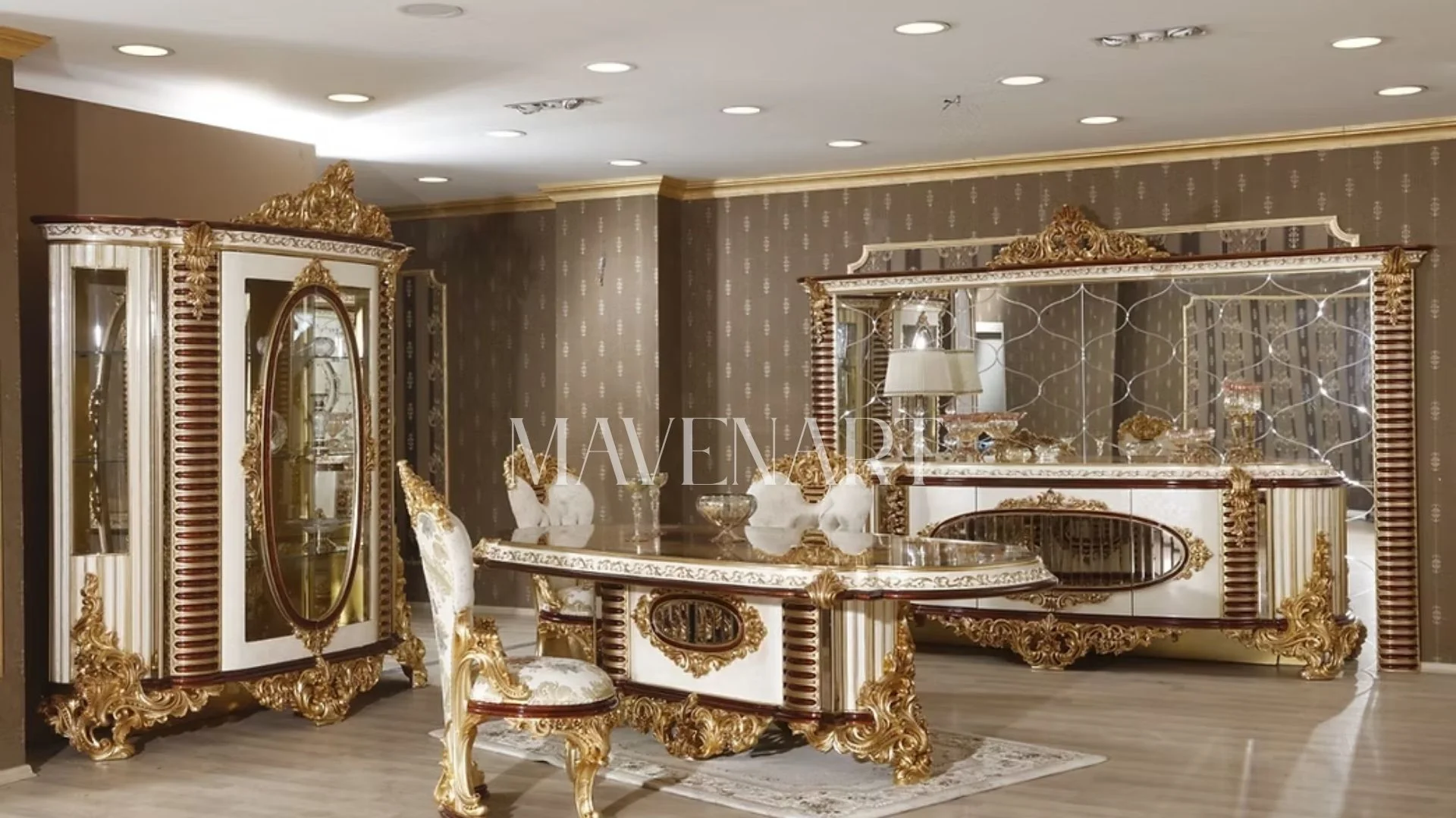 Doyle Classic Diningroom Set
